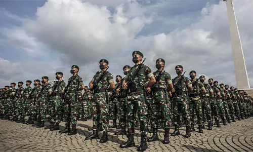 Aroma Politik di Balik Pembatalan Mutasi Perwira Tinggi TNI