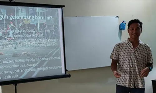 Kabar dari Sekolah Jurnalisme Parboaboa: Membandingkan Gerakan Sosial di Indonesia Sekarang dengan yang di Tahun 1998